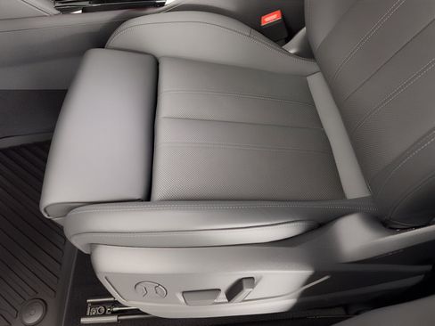 New 2026 Audi Q5 Premium Plus image 16