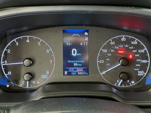 Used 2024 Toyota Corolla Cross LE FWD image 17