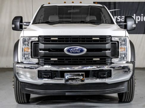 Used 2019 Ford F550 4x4 SuperCab Super Duty image 3