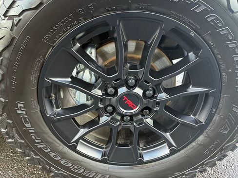 Used 2024 Toyota Tundra SR5 AWD/4WD image 12