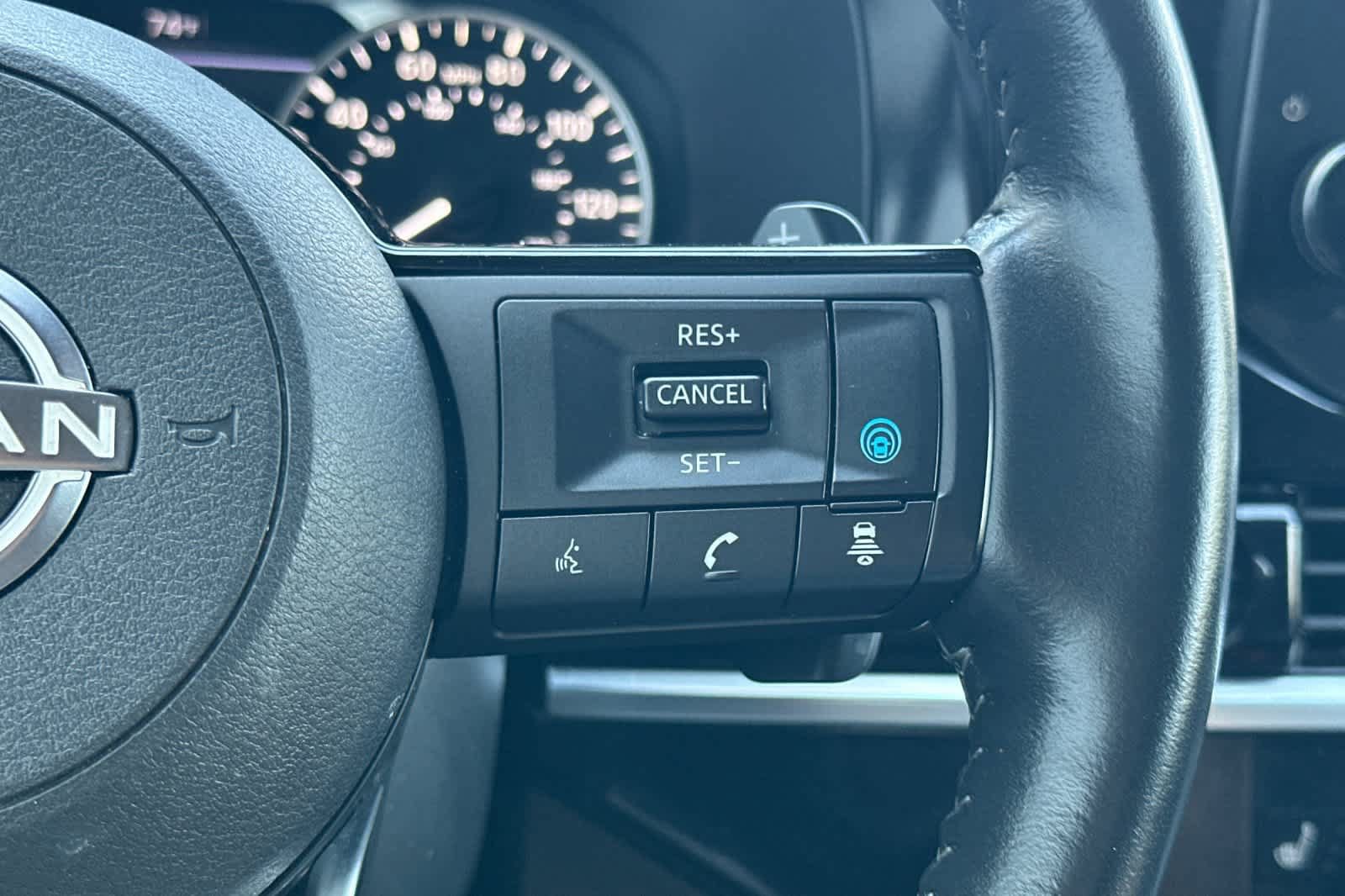 Certified 2022 Nissan Pathfinder SL w/ SL Premium Package FWD image 31