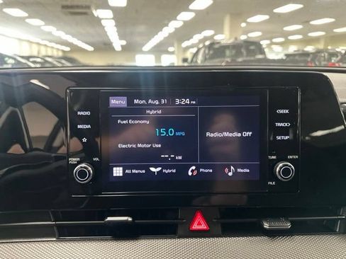 Used 2023 Kia Sportage LX FWD image 13
