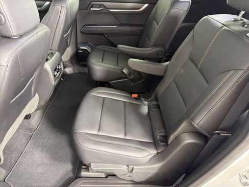 New 2025 GMC Acadia Elevation w/ Elevation Premium Package image 39