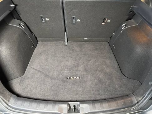 Used 2019 Nissan Kicks S FWD image 22