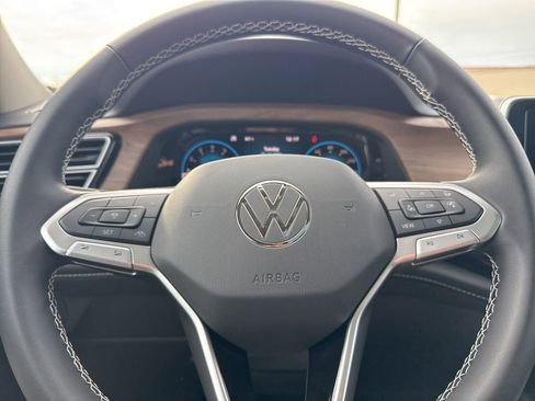 New 2026 Volkswagen Atlas SE image 20