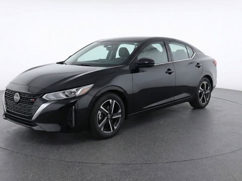 Used 2025 Nissan Sentra SV image 3