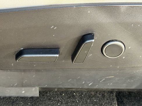 Used 2021 Tesla Model Y Long Range image 25