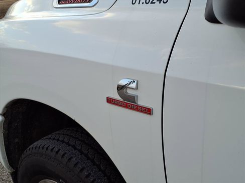 Used 2024 RAM 2500 Laramie w/ Safety Group image 25