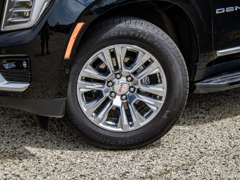 Used 2025 GMC Yukon Denali AWD/4WD image 15