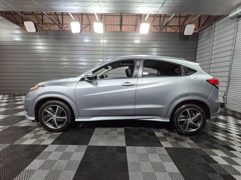 Used 2019 Honda HR-V Touring image 8