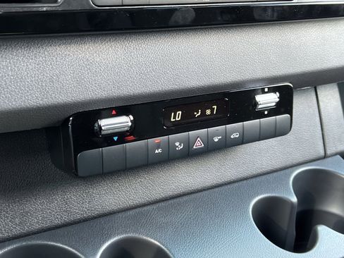 New 2025 Mercedes-Benz Sprinter 2500 image 19