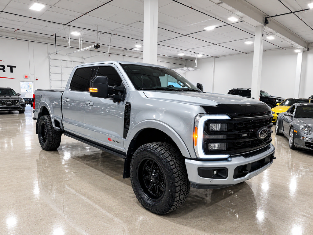 Used 2023 Ford F350 Lariat w/ Lariat Ultimate Package AWD/4WD image 7