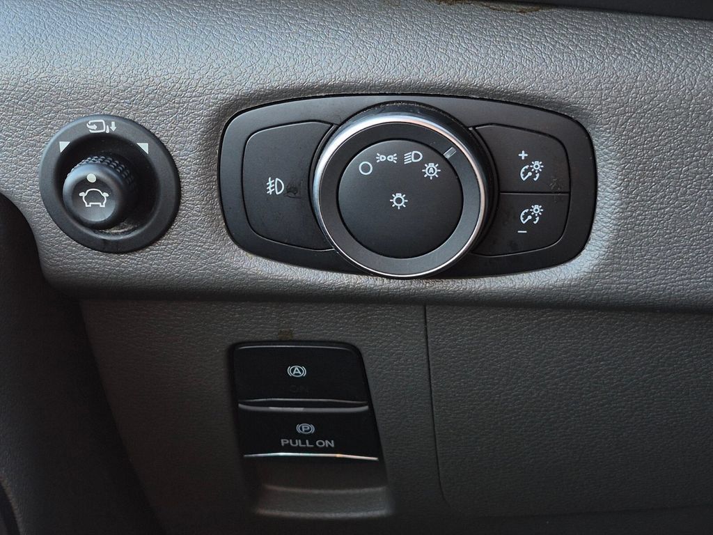 Used 2024 Ford Transit 350 XLT RWD image 15