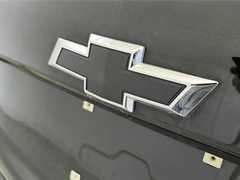 Used 2024 Chevrolet Equinox LT FWD image 16