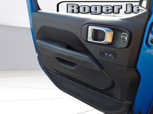 Used 2023 Jeep Wrangler Unlimited Rubicon 4xe w/ Cold Weather Group image 20