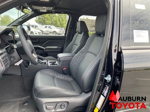 New 2026 Toyota 4Runner TRD Off-Road Premium AWD/4WD image 31