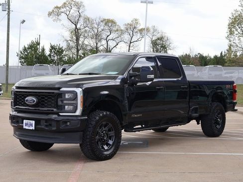 Certified 2023 Ford F250 Lariat w/ Sport Appearance Package image 8