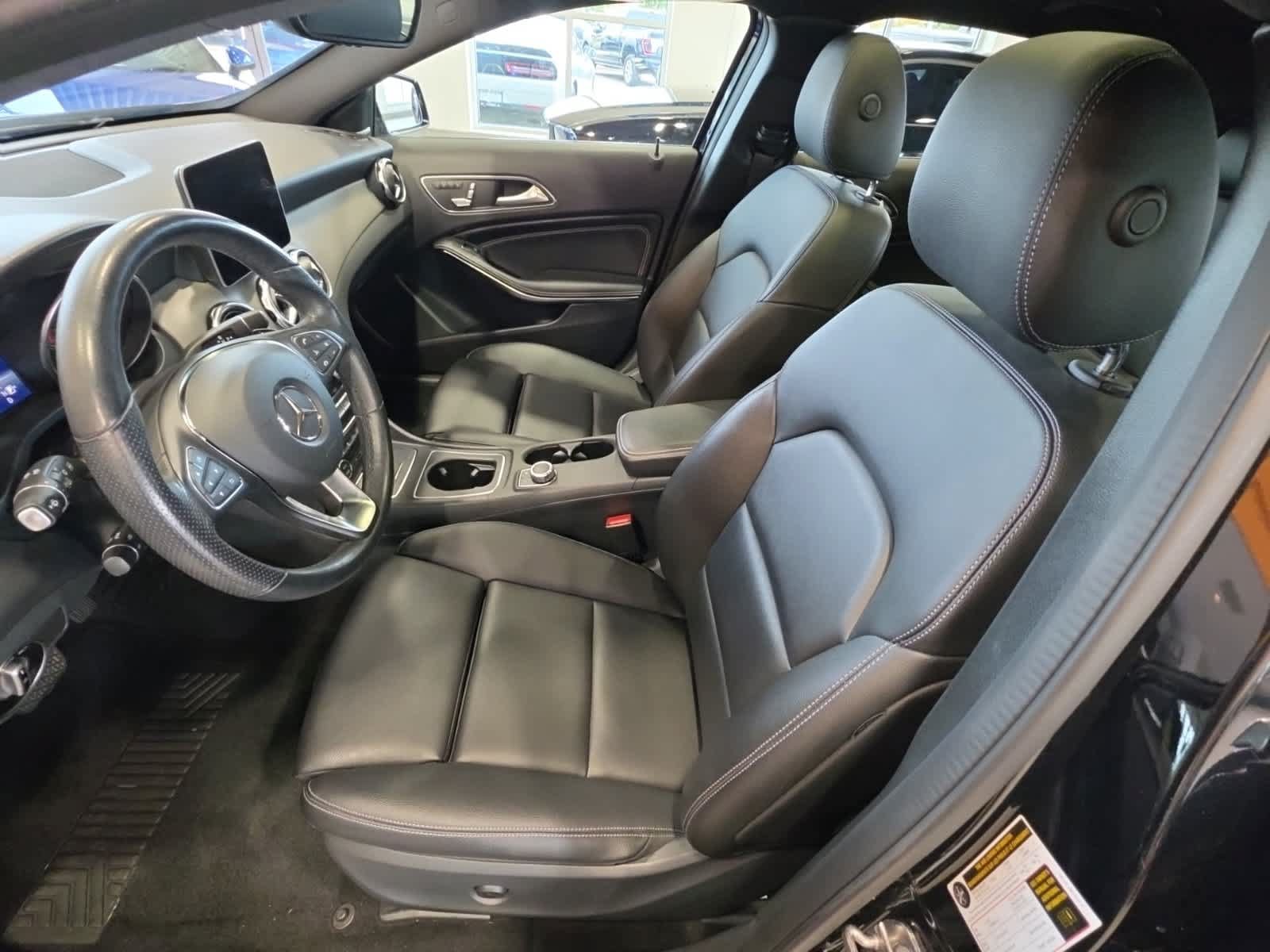 Used 2019 Mercedes-Benz GLA 250 4MATIC image 17
