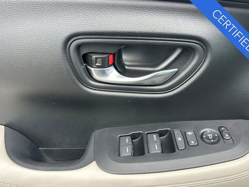 Certified 2026 Honda HR-V LX image 11