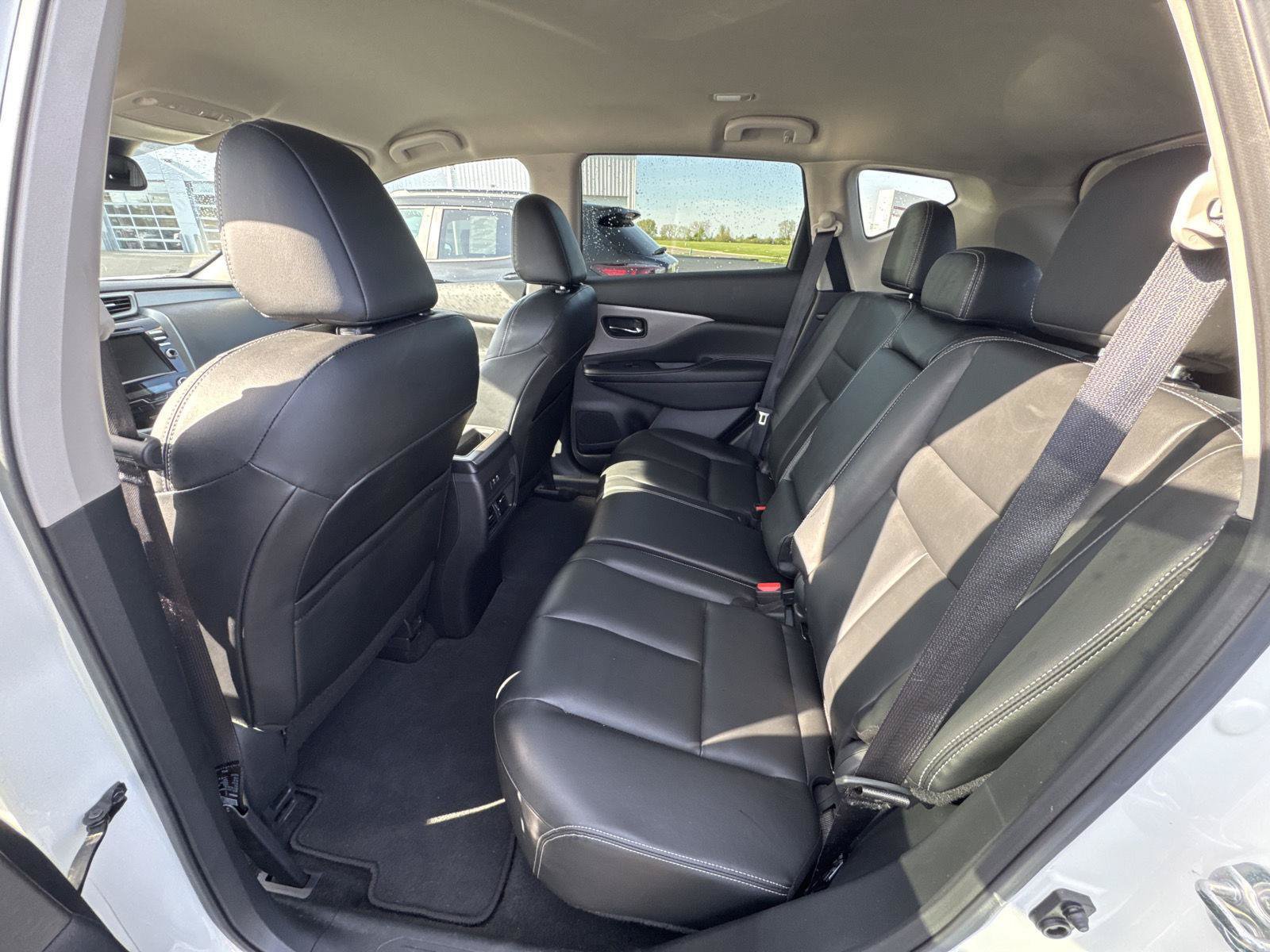 Used 2024 Nissan Murano SV FWD image 9