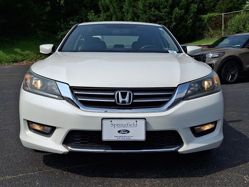 Used 2015 Honda Accord Sport image 2