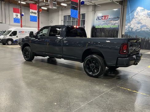 Used 2025 RAM 3500 Big Horn image 3