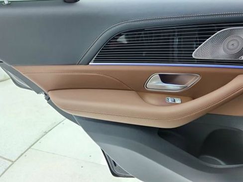 Used 2025 Mercedes-Benz GLE 53 AMG 4MATIC Coupe image 33