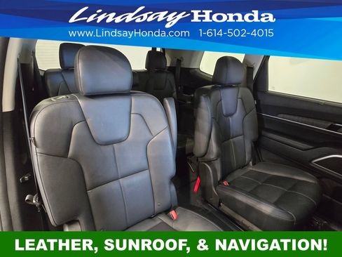 Used 2023 Kia Telluride EX w/ EX Captain's Chair Package FWD image 8