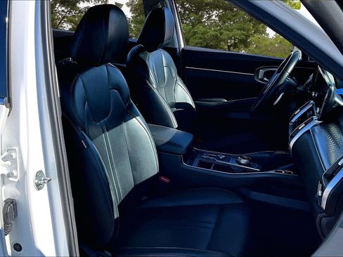 Used 2022 Kia Sorento EX w/ Panoramic Sunroof Package image 33