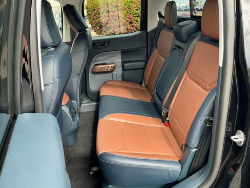 Used 2022 Ford Maverick Lariat w/ Lariat Luxury Package image 17