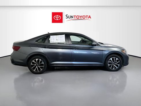Used 2024 Volkswagen Jetta S image 2