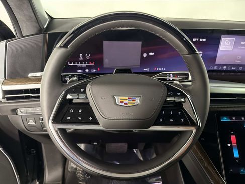 Used 2026 Cadillac Escalade Platinum Sport w/ LPO, ONYX Package image 42