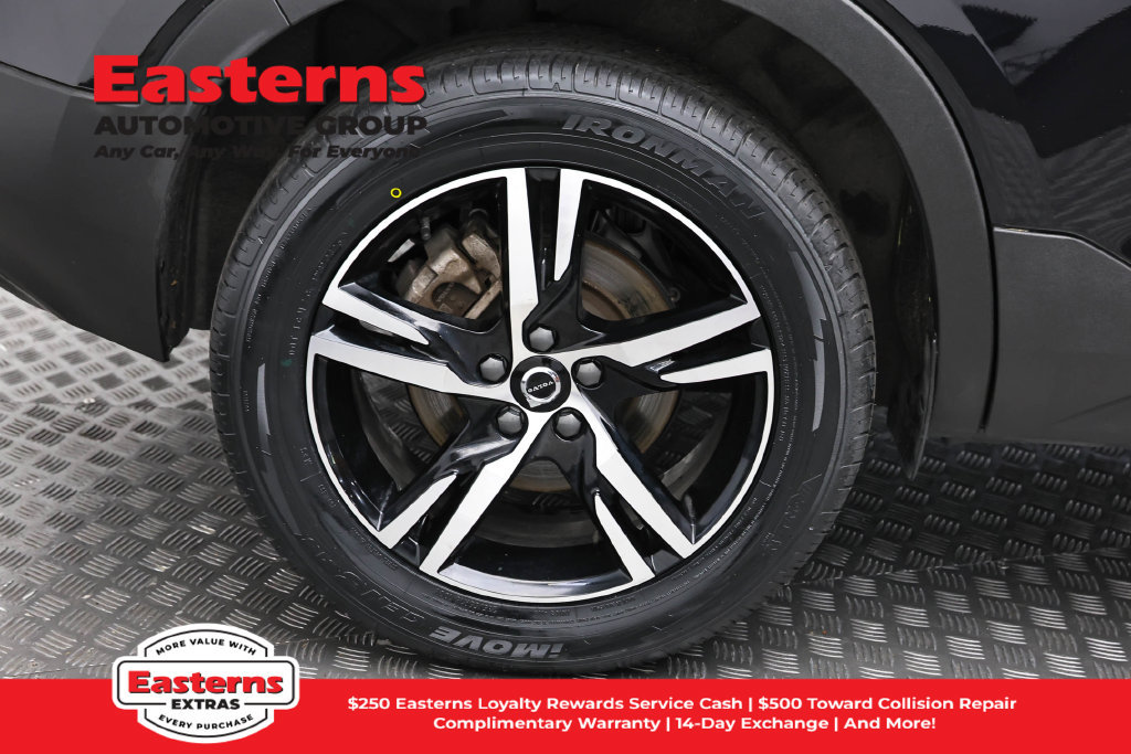 Used 2024 Volvo XC40 B5 Core AWD/4WD image 31