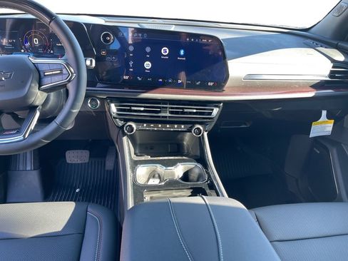 New 2026 Chevrolet Traverse Z71 image 11