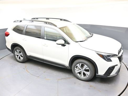 Used 2025 Subaru Ascent Premium AWD/4WD image 43