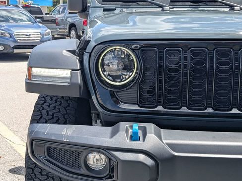 Used 2024 Jeep Wrangler Unlimited AWD/4WD image 8