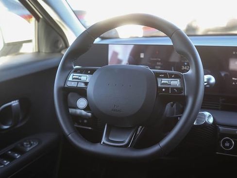 New 2026 Hyundai Ioniq 5 SEL image 17