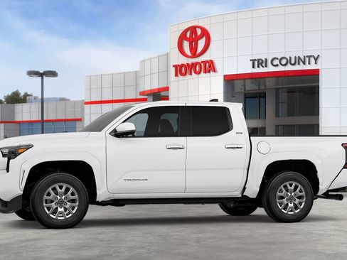 New 2025 Toyota Tacoma SR5 RWD image 3