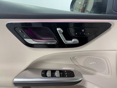 Certified 2025 Mercedes-Benz C 300 4MATIC Sedan image 6