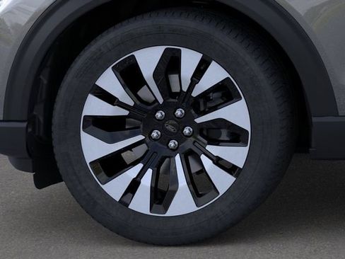 New 2026 Ford Explorer Platinum image 19