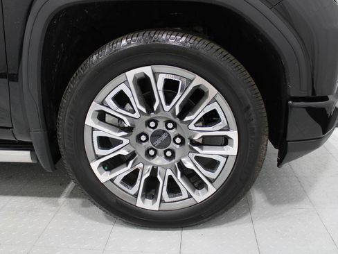 Used 2023 GMC Sierra 1500 Denali Ultimate AWD/4WD image 5