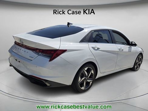 Used 2023 Hyundai Elantra Limited image 7
