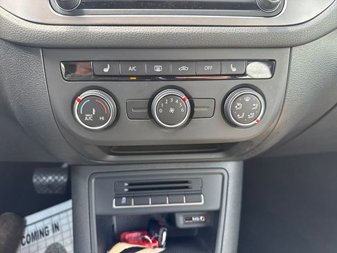 Used 2017 Volkswagen Tiguan S AWD/4WD image 18