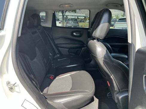 Used 2019 Jeep Compass Trailhawk AWD/4WD image 25