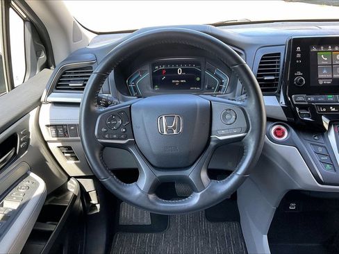 Used 2024 Honda Odyssey EX-L image 9
