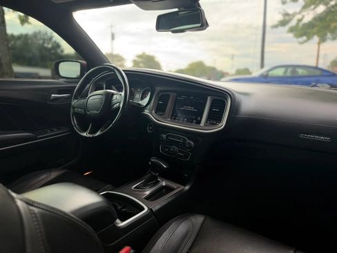 Used 2022 Dodge Charger SXT w/ Plus Group RWD image 12