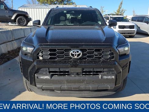 Used 2025 Toyota 4Runner TRD Off-Road image 8
