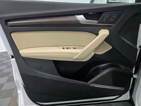 Certified 2025 Audi Q5 2.0T Premium Plus image 37