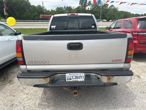 Used 2005 GMC Sierra 1500 SLE w/ Safe And Sound Package AWD/4WD image 15