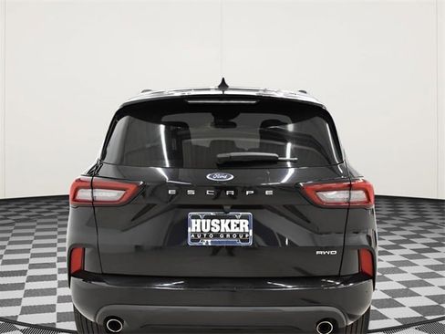 Used 2023 Ford Escape ST-Line image 11